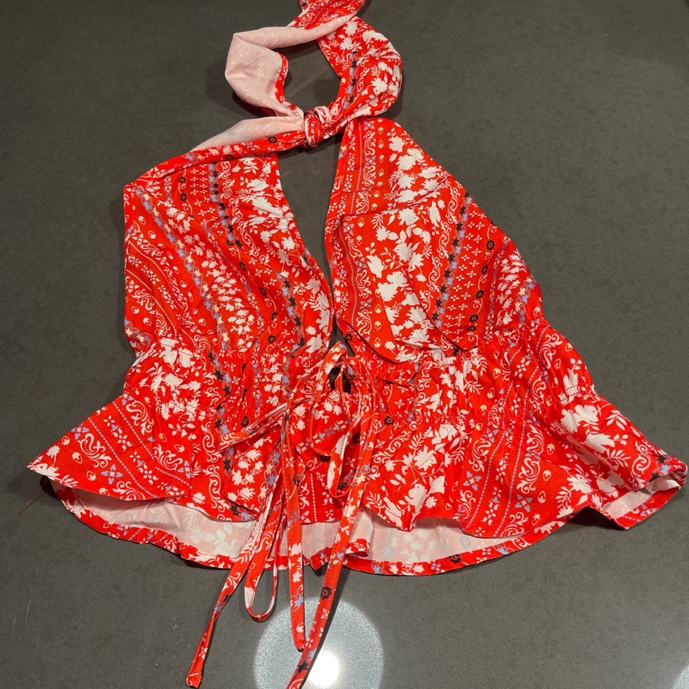 SHEIN Red and White Floral Halter Blouse